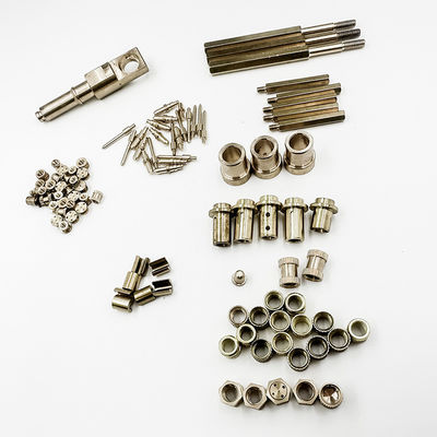 Özelleştirilmiş Pirinç Vidalar / Pirinç CNC Tornalanmış Parçalar 0.01mm-0.05mm Tolerans