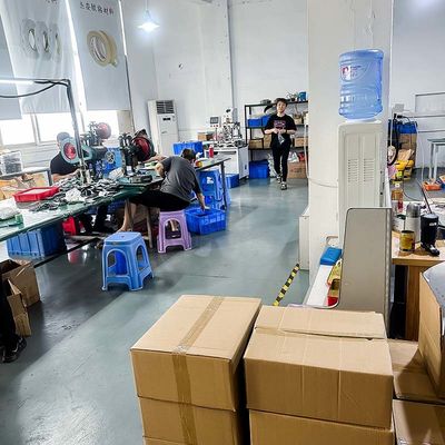 Özel Alumiun Isı Lavabosu Otomobil CNC İşlem Parçaları OEM